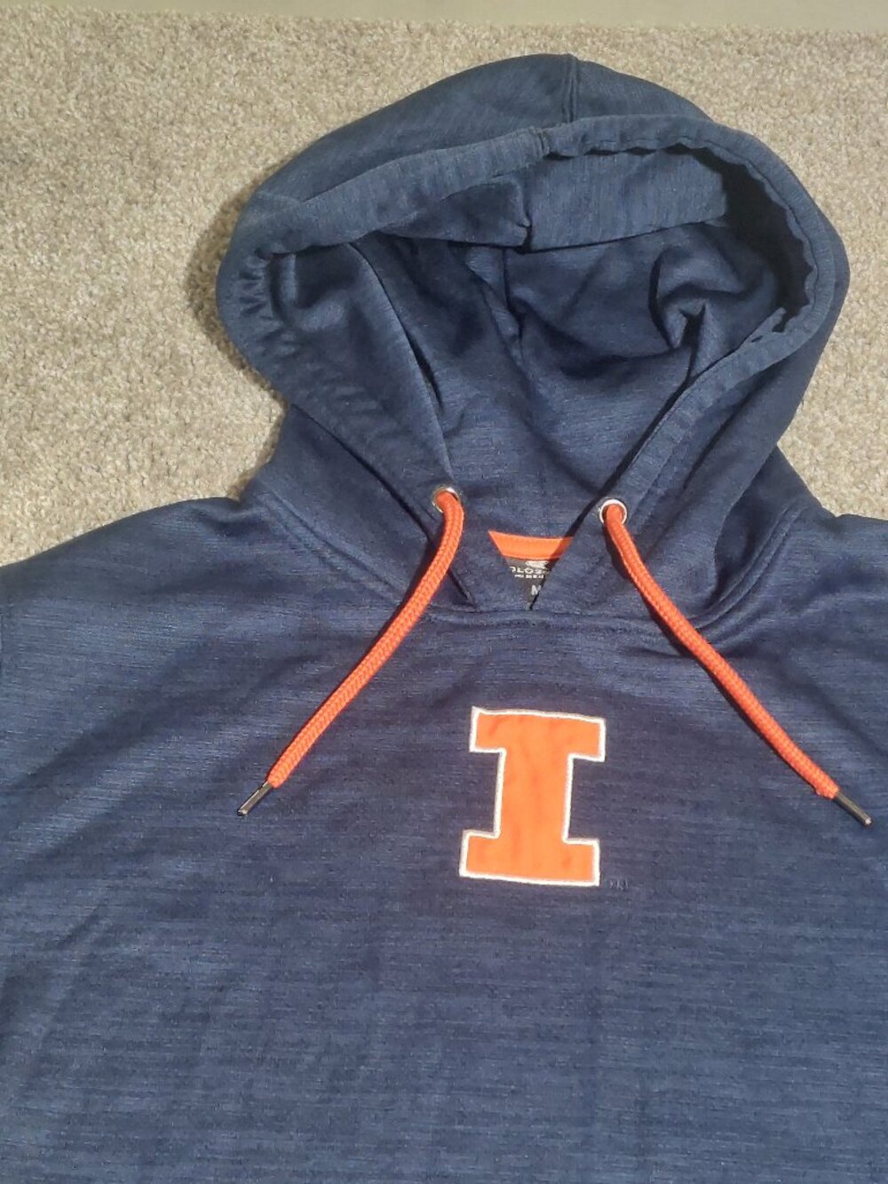 Colosseum University of Illinois Fighting Illini pullover hoodie Size M
